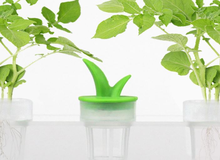VegeBOX Accessories kit including: 30pcs planting basket, 30pcs sponge, 5pcs cap, 1pcs seed box, non-woven bag, user manual, measuring cup, tweezer.
